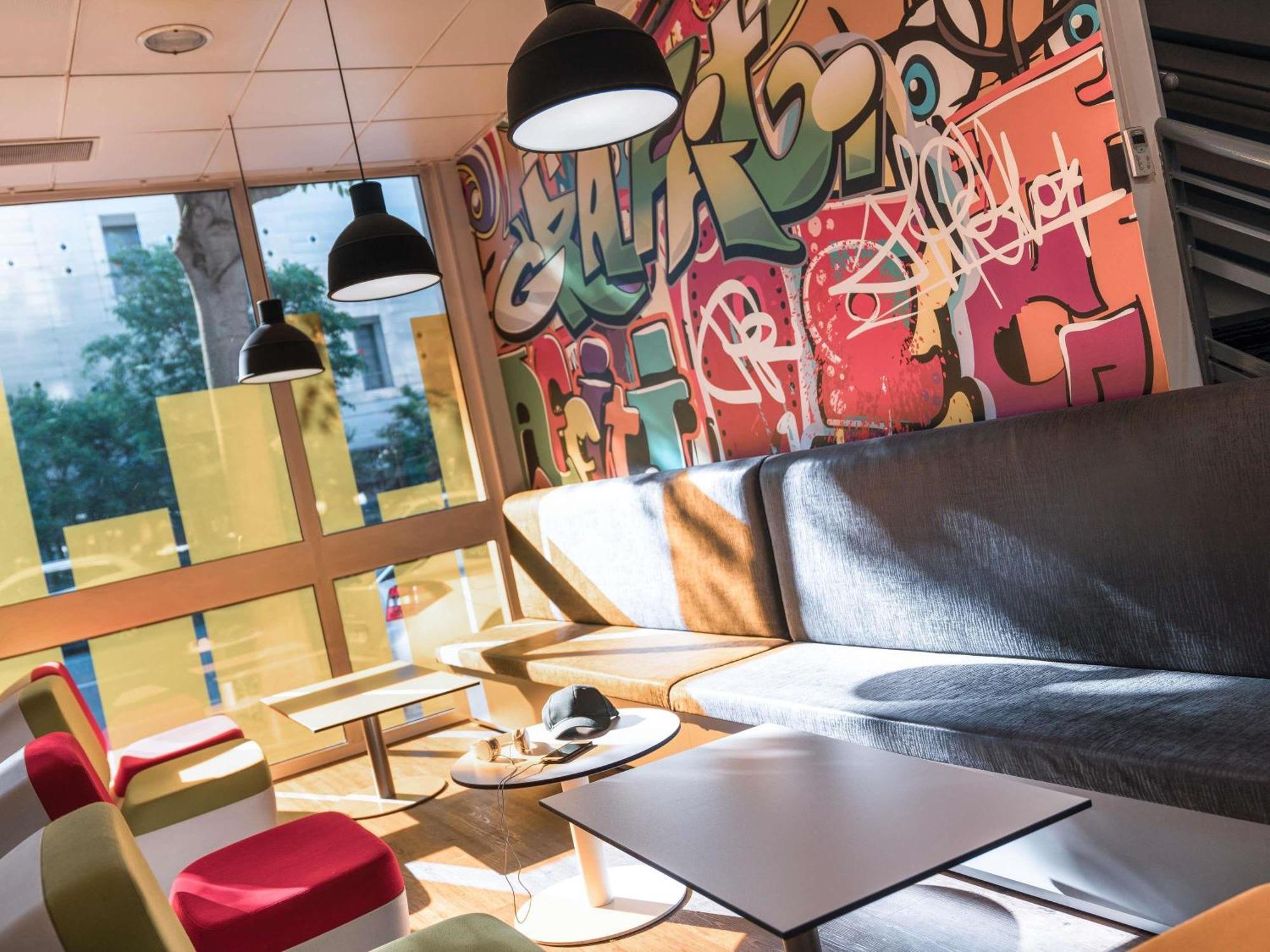 Ibis Styles Lyon Villeurbanne Parc De La Tete D'Or Exterior photo